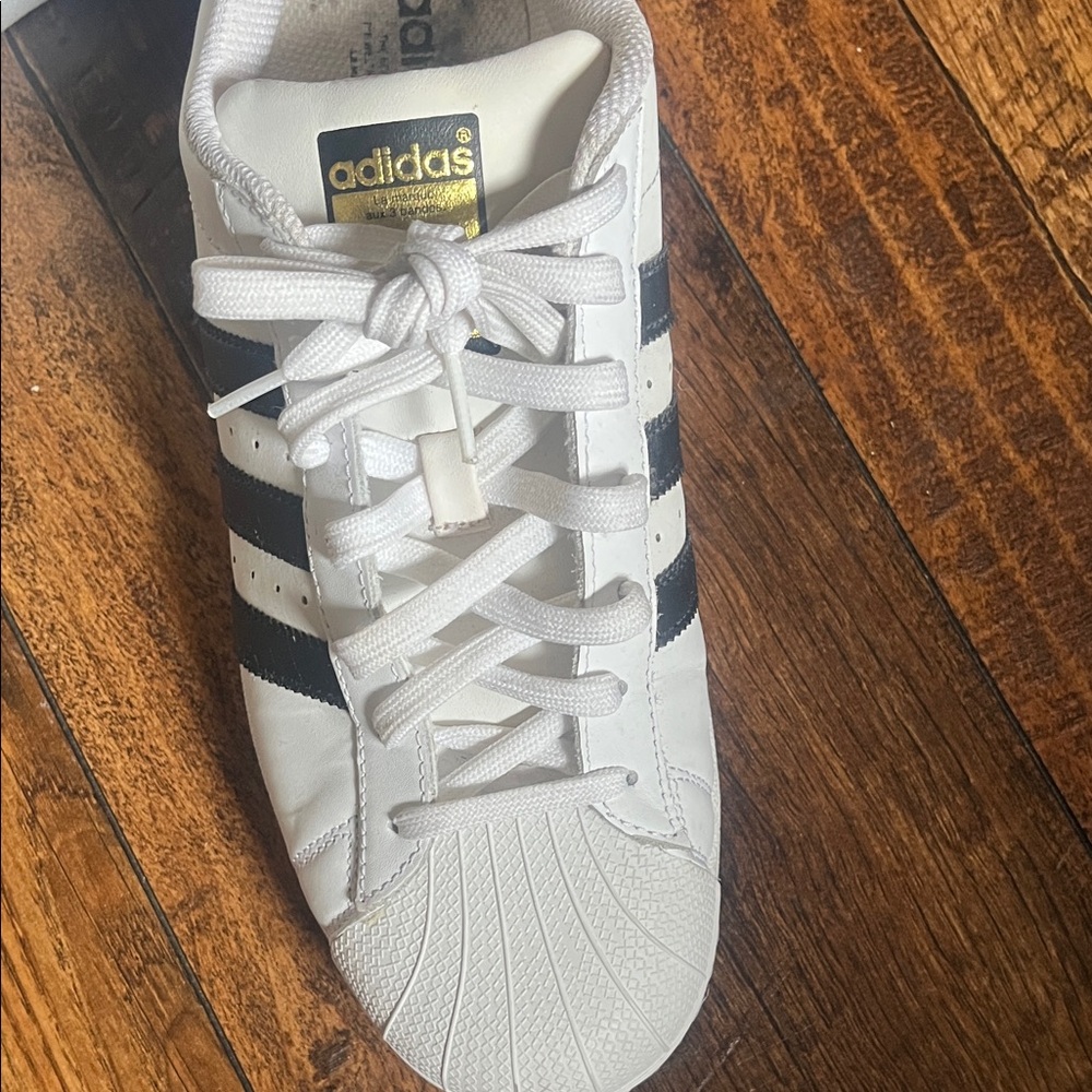 Adidas White and Black Superstar Shoes Shell Toes Adidas - Picture 6 of 7